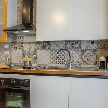 Apartment 5 Min Dal Mare Centro Wi-fi & Balcone Falconara Marittima