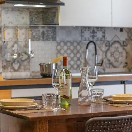 5 Min Dal Mare Centro Wi-fi & Balcone Apartment *