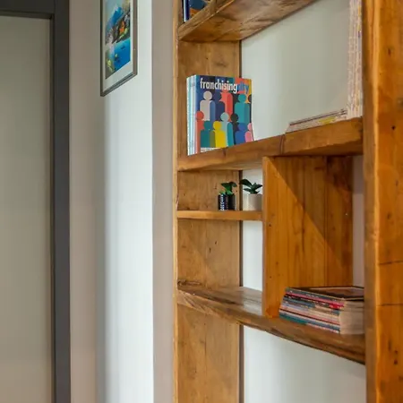 5 Min Dal Mare Centro Wi-fi & Balcone Apartment *